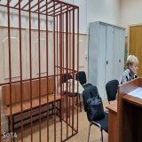 Гособвинение запросило для Александра Невзорова 9 лет за &laquo;фейки об армии&raquo;. По мнению прокурора, Невзоров негативно высказывается против армии, негативно оценивает российских военнослужащих, а ссылки на российские источники, подтверждающие