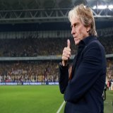 Jorge Jesus: "2. golde sevindim. &Ccedil;&uuml;nk&uuml; g&uuml;zel bir oyun sonrasında geldi. Bundan dolayı mutlu oldum. Akıllı bir şekilde hızlı bir ta&ccedil; atışı sonrasında, g&uuml;zel bir oyunla gol&uuml; bulduk. Neredeyse o an ben bile aksiyon