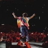 Harry on stage at the #LoveOnTourAucklan  07.03.23   samiiliddell