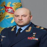 Сегодня день рождения у Героя России, командующего объединённой группировкой войск в районе специальной военной операции на территории Украины, главкома Воздушно-космических сил генерала армии Сергея Суровикина. Сергею Владимировичу исполняется 56 ле