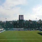 試合開始直前。 信濃の国からコレオができるまで。 これがJ3のスタジアム。 J3ではやベスタでもほとんど取り上げてもらえないので、上のカテゴリーにあがって、いろいろな媒体で取り上げてもらいたいね。 #yamaga #松本山雅 #松本長野 #Jリーグ #jleague #J撮り #信州ダービー #アルウィン #信濃の国