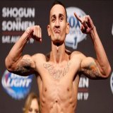 Чемпион UFC в полулёгком весе Макс Холлоуэй высказался о возможном бое с Хабибом Нурмагомедовым.  &laquo;Хабиб &mdash; непобедимый боец. У меня есть определённая ниша &mdash; я наношу непобедимым первое поражение. Этот поединок интригует меня&raquo;,