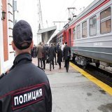 Раскрыта причина смерти российского бойца ММА в вагоне поезда   Найденный убитым в вагоне поезда российский боец ММА Георгий Гаглоев был задушен. Убийство спортсмена может быть связано с тем, что он продолжал активно искать свою тетю,&hellip; Подробн