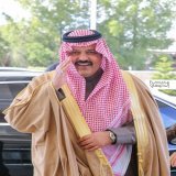 في كل مناسبة ومحفل يضع بصمة في قلوب الحائليين بكلماته المتجردة من الرسميات والتي تلامس وجدانهم في حديث (من القلب إلى قلوبهم)  كيف لايحبونه وهو من أحب حائل وأحب أهلها وشاركهم أفراحهم وأحزانهم مردداً  على مسامعهم في كل مرة (أنتم أهلي)  #عبدالعزيز_بن_سع