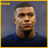 كيليان مبابي يقرر البقاء مع باريس سان جيرمان وعدم الانتقال إلى ريال مدريد   مبابي اتصل برئيس الريال فلورنتينو بيريز اليوم ليبلغه بقراره النهائي وهو البقاء مع النادي الباريسي  &laquo;فابريزيو رومانو الصحفي المتخصص بالانتقالات&raquo;