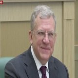 Алексей Кудрин перед голосованием в Совете Федерации об увольнении его с поста главы Счетной палаты был явно в приподнятом настроении