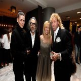 Farkas y Tonka fueron muy amigos, tanto q &eacute;ste le pag&oacute; el matrimonio a Tonka con Parived. Pero esa amistad acab&oacute; por temas de dinero. Tonka y Parived le ped&iacute;an grandes sumas de dinero a Farkas que jam&aacute;s fueron devue
