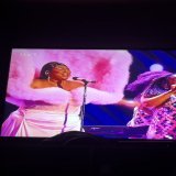 #Brits2023 Lizzo has a arrived as a one-seat sofa.