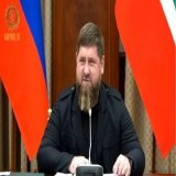 Другой  источник в Грозном неделю назад дал вообще мрачный прогноз: "До весны Рамзан может и не дожить". Как видим, дожил. Но ситуация действительно тяжелая. Лечением занимается целый консилиум врачей, в том числе из Эмиратов. Московским лекарям Кады