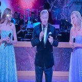 When @deniswalter3aw comes on stage at #carolsbycandlelight you know all is well with the world.
