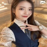 Damn i will stay tuned in this movie  Lee Ji Eun in Cannes Debut  Congratulations to the casts and crew of broker! \ud83d\udc9c \ud83d\udc9c  #BrokerAtCannes2022  #Broker #브로커 #ベイビーブローカー #LeeJieun #이지은 #아이유 #송강호 #강동원 #배두나 #이주영  #고레에다히로카즈감독