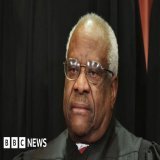 Democratic senators call for US Supreme Court to investigate Justice Clarence Thomas