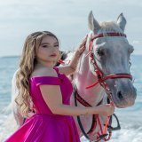 اعتدلو في كل شيئ إلا في حب الخيل تمادوا\ud83e\udd84\ud83d\udc9cنزل فيديو بجنن على قناتي الرابط بالبايو شوفوه\ud83d\udd25 شكراً على الفستان: @by.zalfa والخيل البجنن من عند: @cavallo.saida والتصوير: @__worldofbusiness__