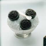 Un distributeur de caviar // Pareil #PORSUI :