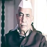 पूर्व प्रधानमंत्री व किसान हितों, अधिकारों के मज़बूत पैरोकार चौ. चरण सिंह जी की जयंती पर उन्हें सादर श्रद्धांजलि।  देश भर के किसान भाईयों को #KisanDiwas की हार्दिक शुभकामनाएँ।  जय जवान, जय किसान। @jayantrld