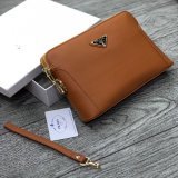 Tips on how to care for your leather wallet &amp; purses  *Don't keep on a dirty surface *Get a cover for your purse *Use a top leather cleaner to dry wipe *Don't over-clean it *Always handle your purse with a clean hand  #Vendorspototf #Onlinetradef