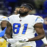 Mike Williams (back) has been ruled out for Saturday's Wild Card game vs. Jaguars