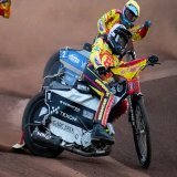 ! Your Brummies are battling hard and keeping Leicester under pressure. Musielak & Jeppesen delivered a 5-1 in heat , before Jeppesen led home a 4-2 in heat . 34-26 after heats. Phil McGlynn #LEIBIR | #britishspeedway