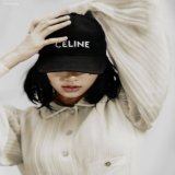MY GOD! Freen and Lisa are dating, they wear the same caps Celine, Freen always likes Lisa's posts in seconds, and they are both Thai. WE KILL THE ENIGMA  Freelisa is real  #srchafreen