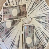 冬のボーナスプレゼント  抽選で2名に100万円  参加条件 私をフォロー この投稿にいいね 当選発表はLINEで送るのでリプ欄に貼っておきます！  人生逆転の生活を狙え！ 今月は皆にたくさん届くように企画やっていくからよろしく  #楽天スーパーセール  #楽天スーパーSALEで買うべきもの