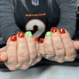 #BengalsFans nails   Link in bio to book if your in #Cincy   #Cincinnati #CincinnatiBengals #football #nailart #funnails #dippowdernails #dipnails #ohionails #cincinnatinails #cincinnatinailtech