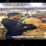 Nobody but shiv wearing suit in mandir   Looking got thou  Isska aalag hi andaz  #ShivThakare.#ShivKiSena  HBD SHIV CHE BABA