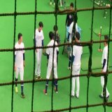 【#中日】#楽天 移籍が決まった #阿部寿樹 が、ナゴヤ球場を訪れチームメートと別れのあいさつ。握手攻めに「ありがとう」と応じました。 【動画の記事はこちら】