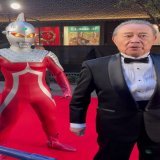 #森次晃嗣 さんはウルトラセブンと一緒にレッドカーペットに  #ウルトラセブン55周年 @seven55th   #東京国際映画祭 #TIFFJP @tiff_site