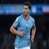 [] Ruben Dias vs Bournemouth:  147 touches  119 passes completed  94% pass accuracy  7 clearances  5/6 ball recoveries  4/4 tackles won 2/2 aerial duels won   #ManCity