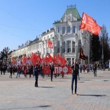 #1Мая #1Mayo2022 La manifestaci&oacute;n en Mosc&uacute; estuvo encabezada por la Bandera Roja de la Victoria sobre el nazifascismo.