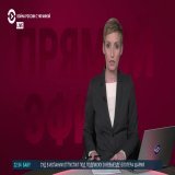 "Просто думала поздравить россиян, чтобы больше не громили". Что рассказывает "бабушка с красным флагом", которая стала символом российской пропаганды