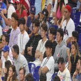 決勝見据え？侍ジャパンメンバーが米国-ベネズエラを視察　吉田、山田、中村らが米国ベンチ上で/ＷＢＣ/デイリースポーツ online  #侍ジャパン #大谷翔平 #WBC #DailySports