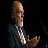 Billionaire real estate magnate Sam Zell - dies at home aged 81