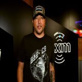 CMT is censoring Jason Aldean&rsquo;s new music video &ldquo;Try that in a Small Town&rdquo;  Most mainstream artists promote drugs, gangs, violence, and sleeping around  Jason says &ldquo;hey let&rsquo;s not rob old ladies and burn down cities&rdquo