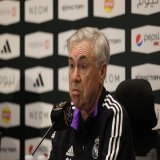 Carlo Ancelotti knows he will be sacked if Real Madrid don't win a trophy this season.   (Source: @MarioCortegana)