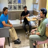 Another pic from today's meeting   @MSDhoni  @AlwaysRamCharan   #MSDhoni #Ramcharan #WhistlePodu