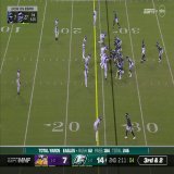 MAXIMUM EFFORT @JalenHurts  : #MINvsPHI on ABC