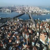 After the #earthquake in #Turkey: the horror scenario that threatens #Istanbul. Turkish seismologist Naji Guror warned of a large and destructive earthquake that is expected to hit the main port city: "It can be as powerful as four earthquakes at the