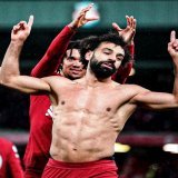 صورة للتاريخ.. تاج ارنولد لمحمد صلاح