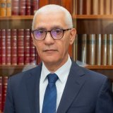 من جان جاك روسو إلى الطالبي العلمي... روسو كان يحاول أن يقول لنا منذ قرون إن الفقر ليس مجرد نقص في المال، بل قد يكون نتيجة لعلاقات اجتماعية واقتصادية وسياسية غير متكافئة. بمعنى آخر : السياسة داخلة في لعبة الفقر. واليوم يأتي السياسي ليقول لنا سوف نحار