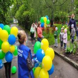 Пущинские партийцы, молодогвардейцы и волонтеры поздравили малышей с Днем защиты детей, подарив воздушные шарики и поздравительные открытки-раскраски, предоставленные Московским областным региональным отделением партии "Единая Россия" #ЕРдети #Подмос