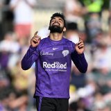 Shadab Khan in #BBL12 so far  1-29 vs Stars 1-22 vs Scorchers  2-32 vs Sixers 3-20 vs Renegades   He helped Hurricanes defend the second-lowest total in BBL history:
