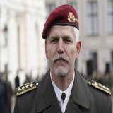 Поздравляю Чехию с отличным выбором!  Новый президент страны - бывший председатель военного комитета НАТО генерал Пётр Павел