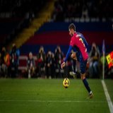 &Uacute;LTIMA HORA   Ferran Torres t&eacute; una petita lesi&oacute; al soli de la cama dreta.   El jugador va acabar el partit contra l'Atl&eacute;tico amb mol&egrave;sties musculars. La seva evoluci&oacute; marcar&agrave; la disponibilitat.