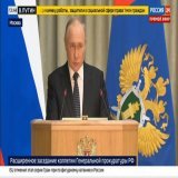 Владимир Путин заявил, что ФСБ предотвратила убийство одного из известных российских тележурналистов. Спецслужбы пресекли деятельность терргруппы, которая планировала покушение.   В ФСБ заявили, что журналистом, на которого готовилось покушение, был 