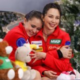 Камила Валиева: Что Лиза для меня значит? Значит, что надо тоже стремиться на 15 чемпионатов России поехать. У меня очень сильное уважение к Лизе. Не хочу говорить &laquo;в таком возрасте&raquo;. Но мне 16 лет, а у нее 15 чемпионатов России. Я ее оче