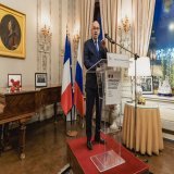 #Новогоднеепоздравление | Посол @pierrelevydiplo поздравил и пожелал здоровья, счастья и мира французскому сообществу в #Россия. В этот сложный период особенно ценна дружеская и сердечная атмосфера во время традиционной дегустации королевского пирога