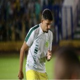 Affair de Yuri Lima, do Mirassol, a cantora Iza est&aacute; no Est&aacute;dio Municipal Jos&eacute; Maria de Campos Maia acompanhando Mirassol x Palmeiras.   Divulga&ccedil;&atilde;o/Mirassol | Reprodu&ccedil;&atilde;o