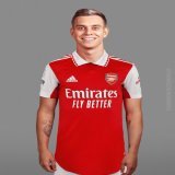 Tossard or Nketiah ??  Who would you like to start on sunday?  #ARSMUN