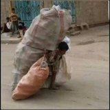 Children are trying to get by in #Yemen